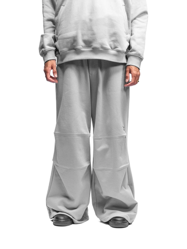 BAGGY SWEATPANTS
