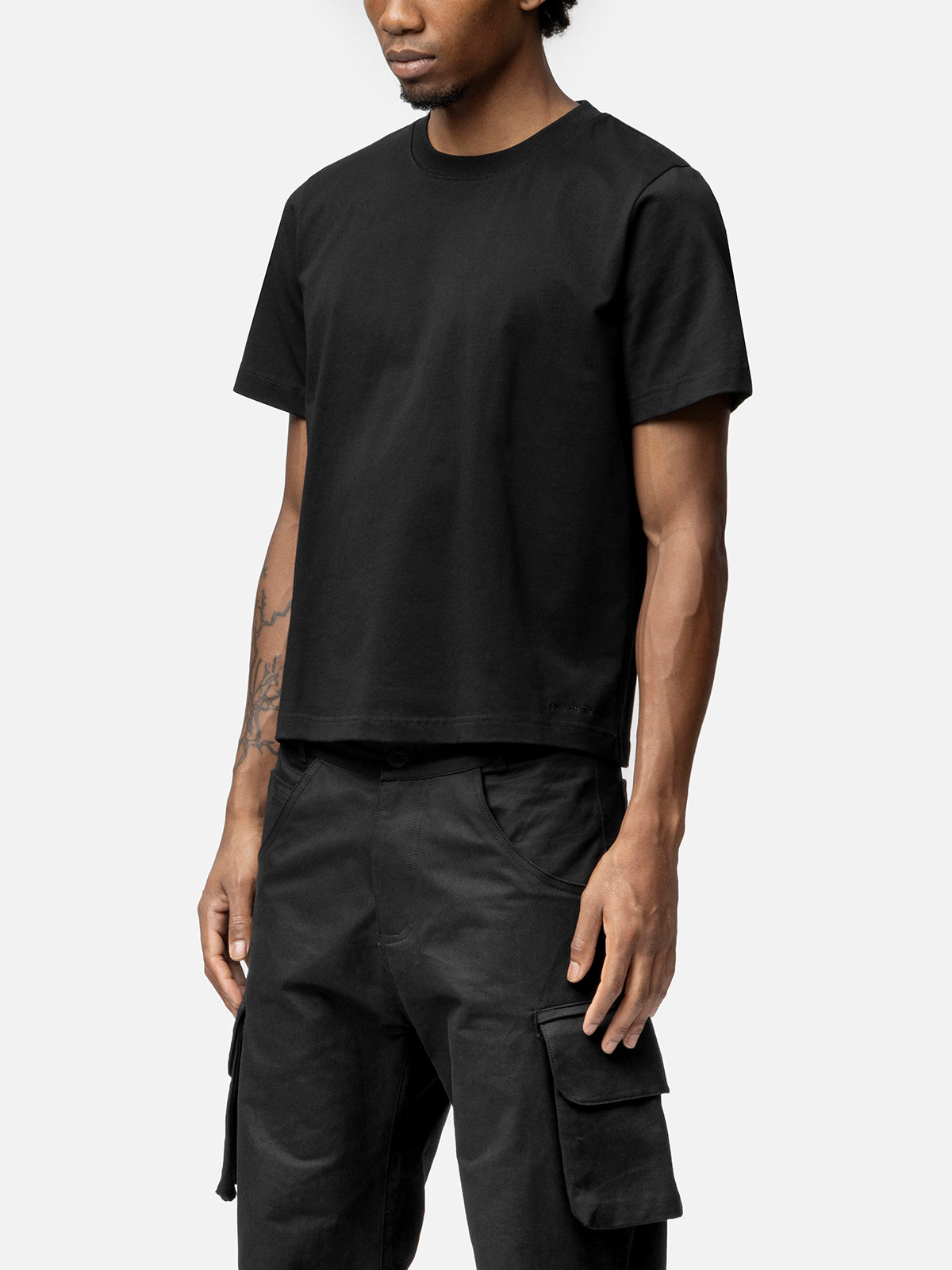 CROPPED T-SHIRT