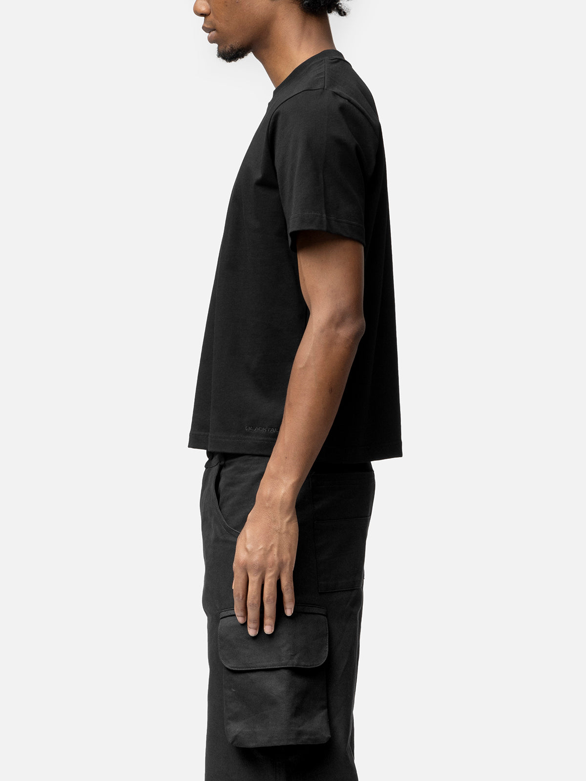 CROPPED T-SHIRT