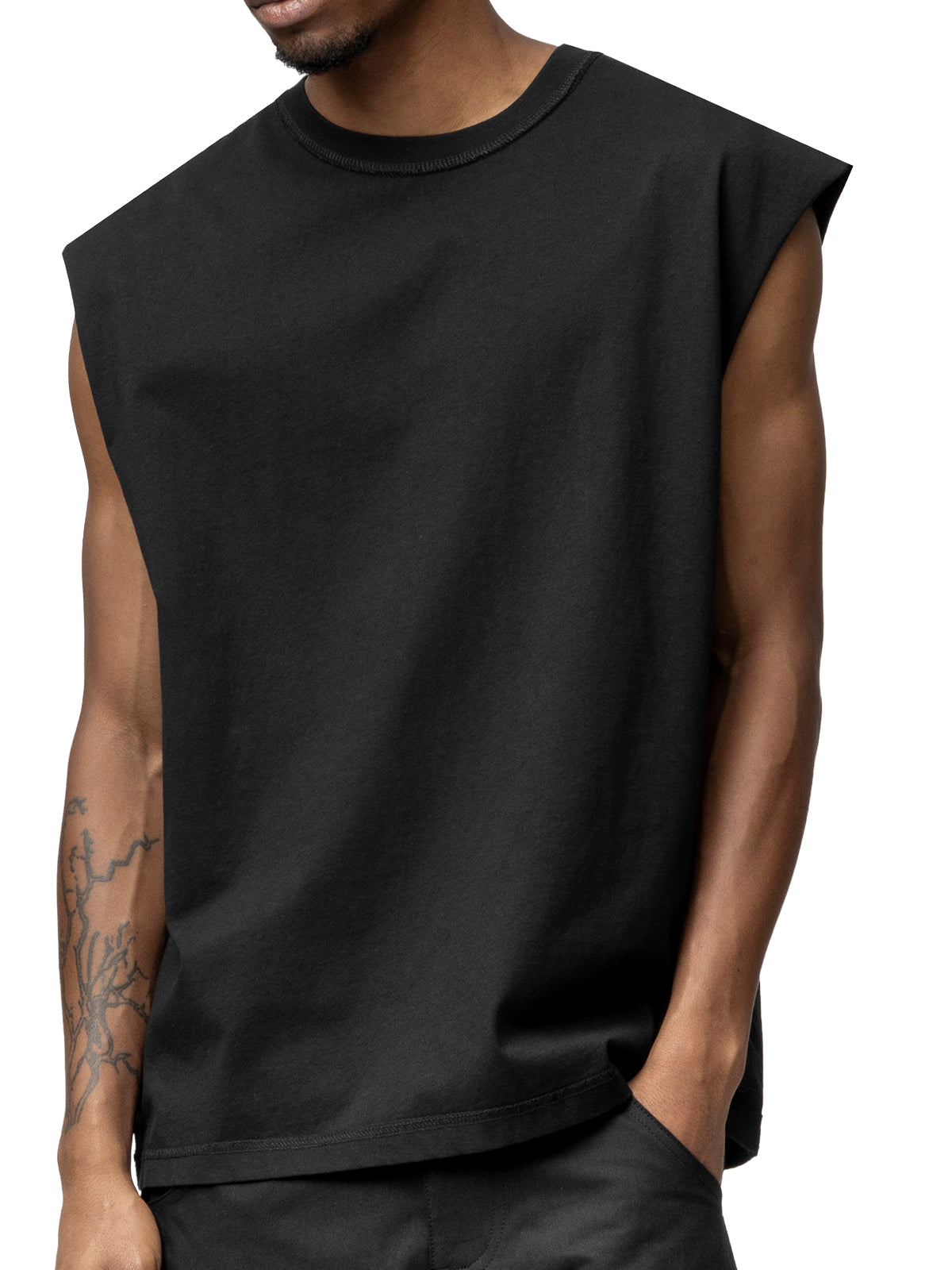 SLEEVELESS T-SHIRT