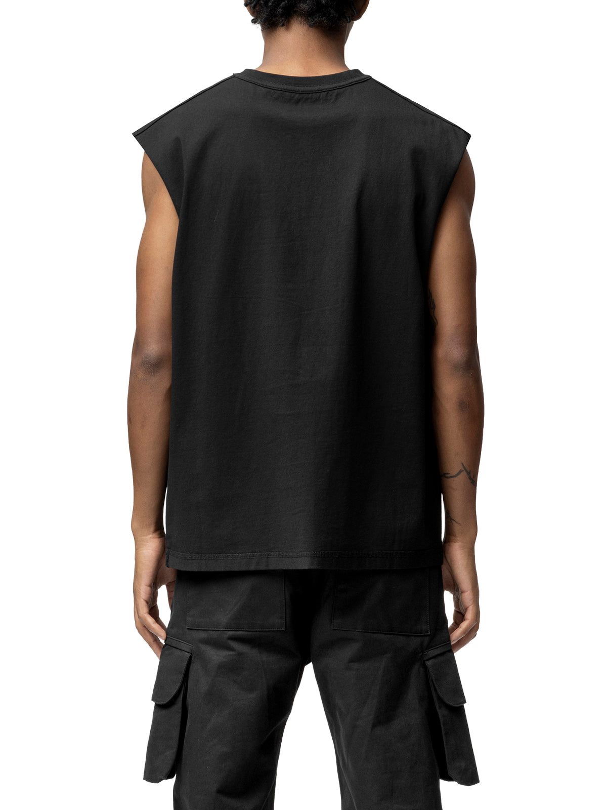 SLEEVELESS T-SHIRT