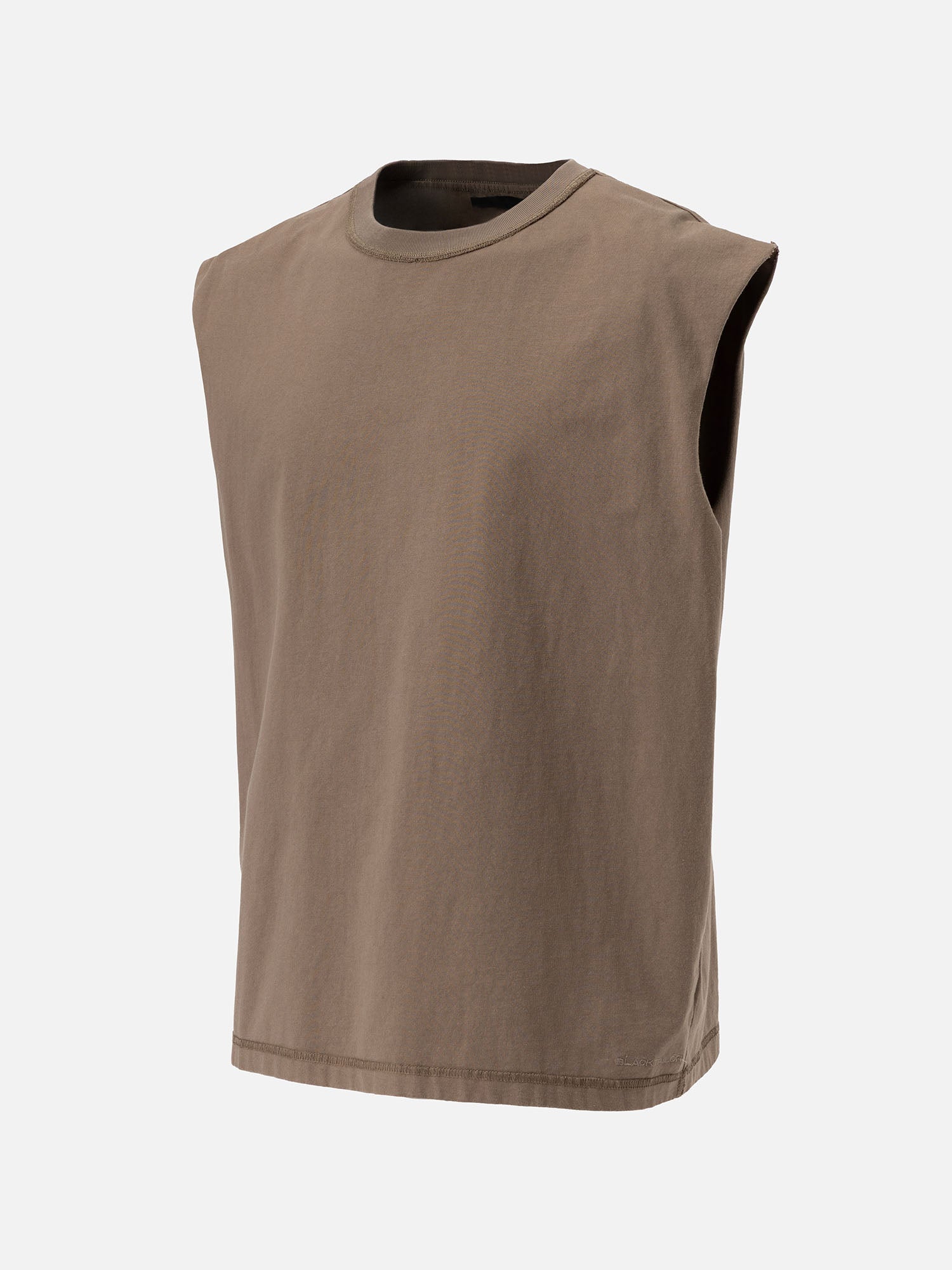 SLEEVELESS T-SHIRT
