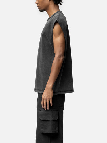 SLEEVELESS T-SHIRT