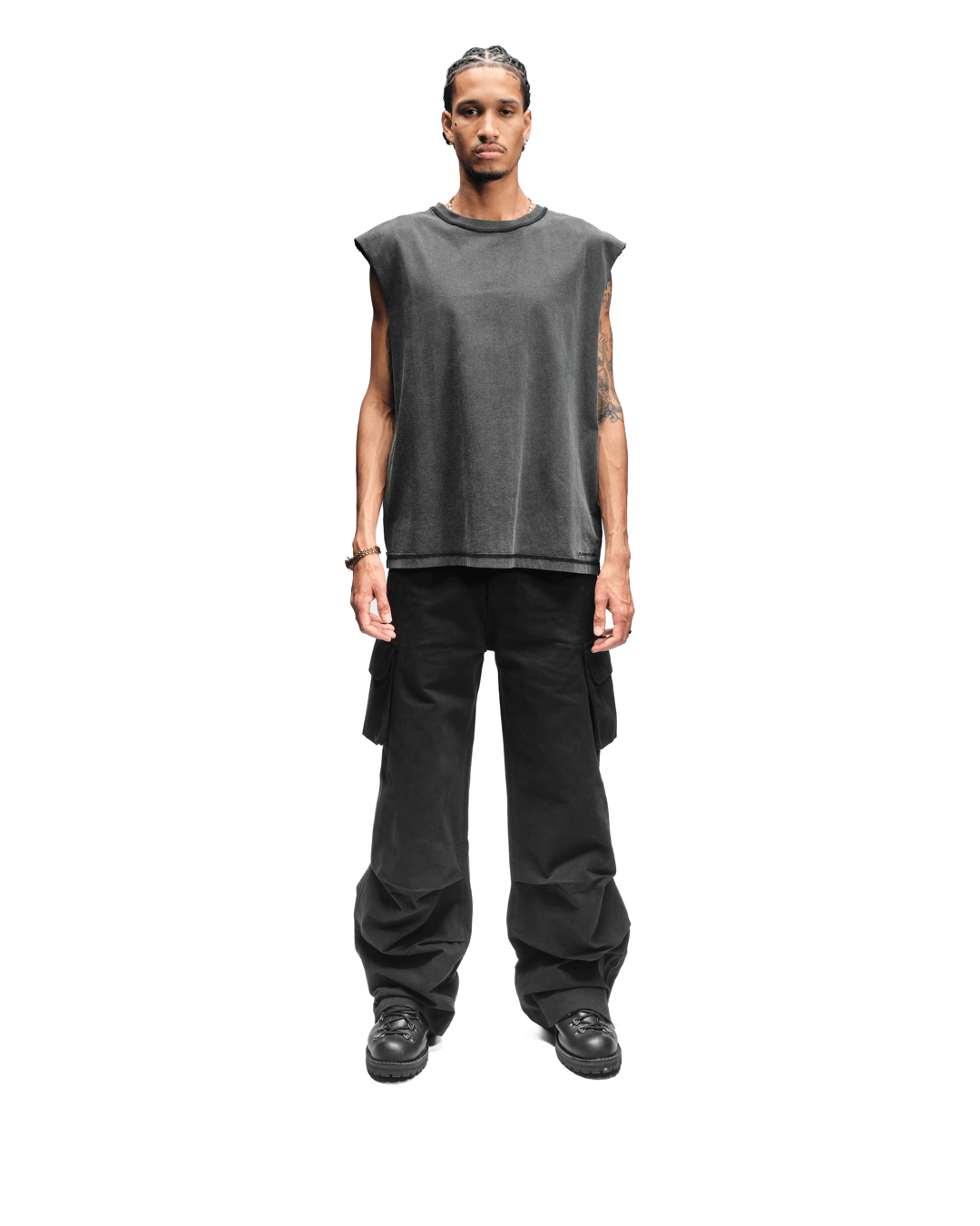SLEEVELESS T-SHIRT