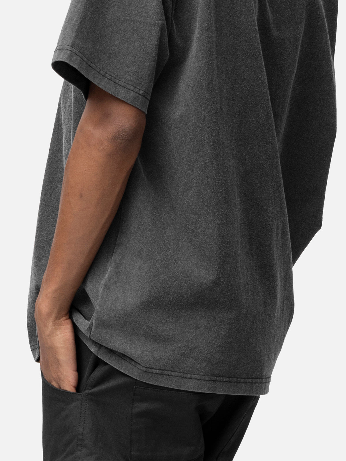 OVERSIZED T-SHIRT