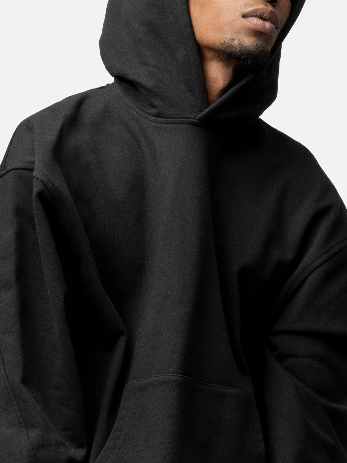 OVERSIZED HOODIE