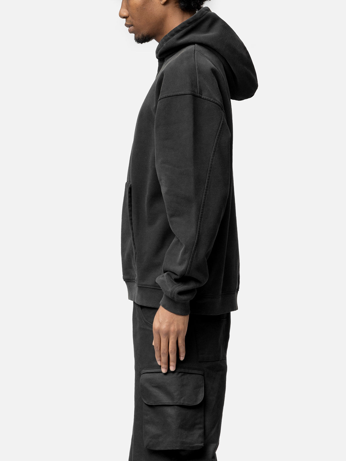 OVERSIZED HOODIE