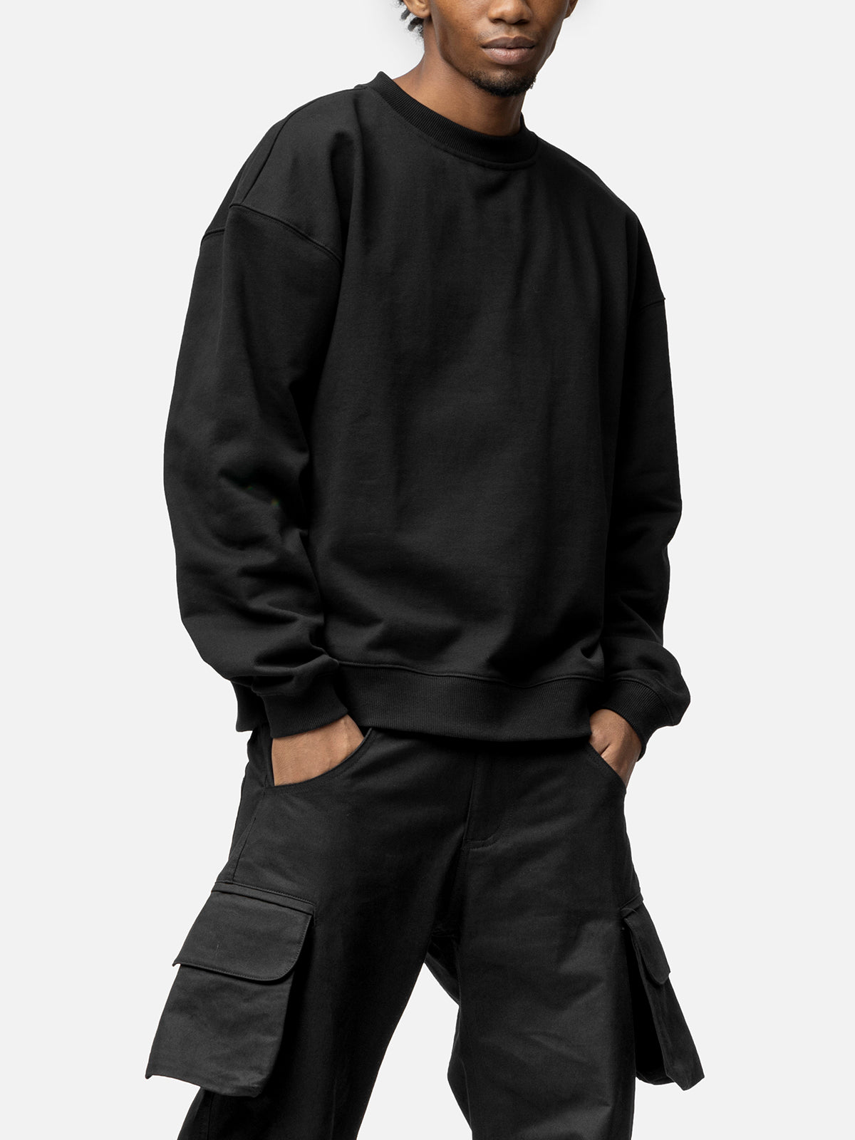 OVERSIZED SWEATSHIRT