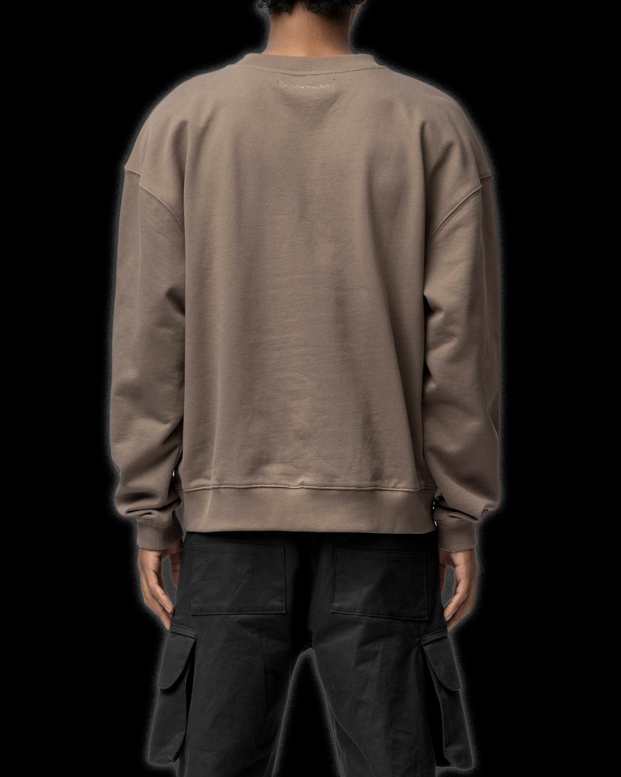 OVERSIZED SWEATSHIRT