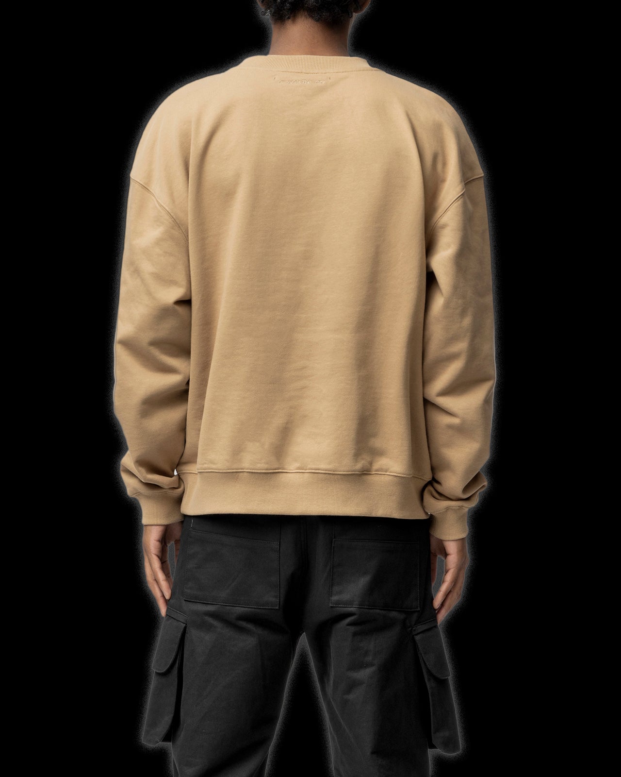 OVERSIZED SWEATSHIRT