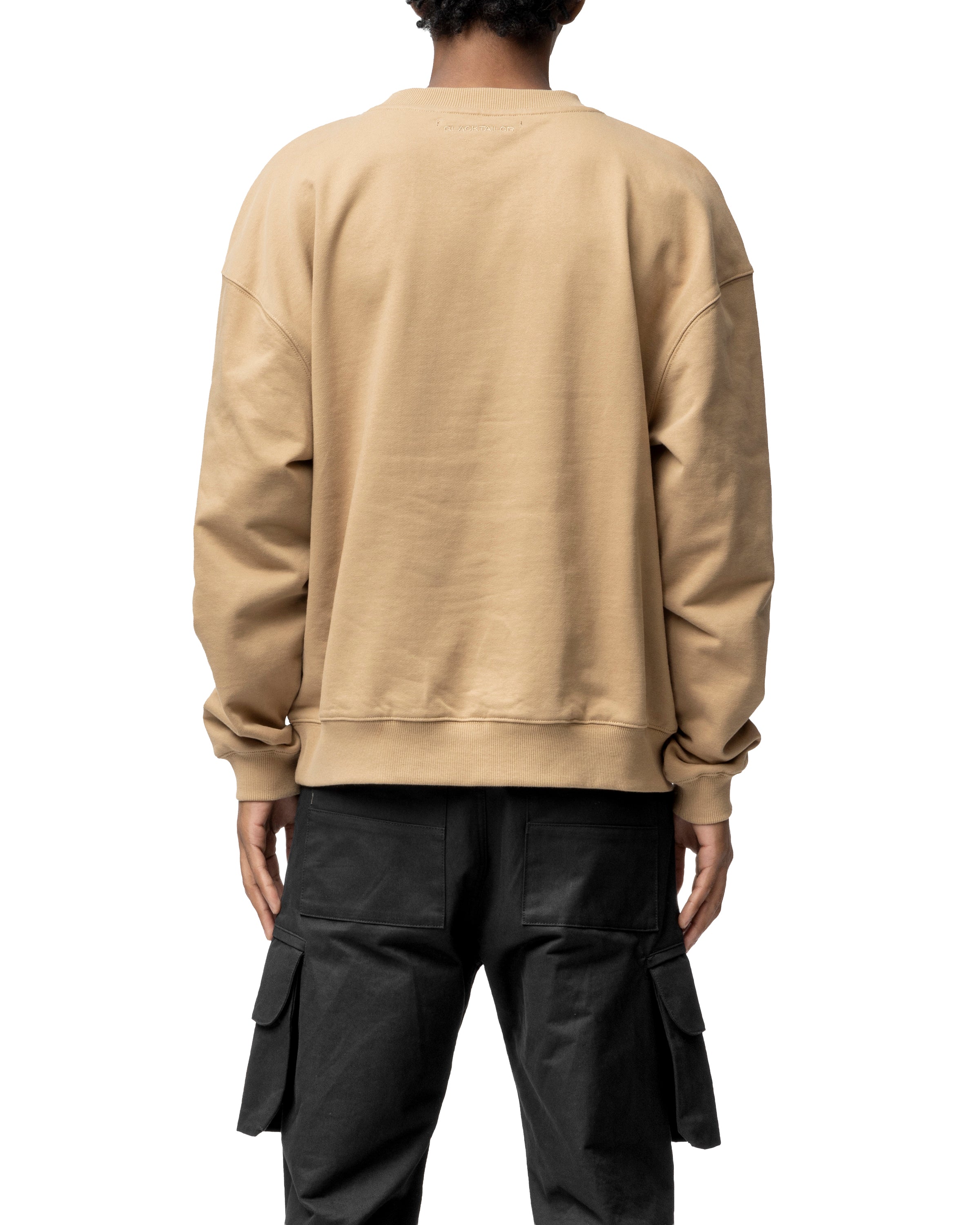 OVERSIZED SWEATSHIRT