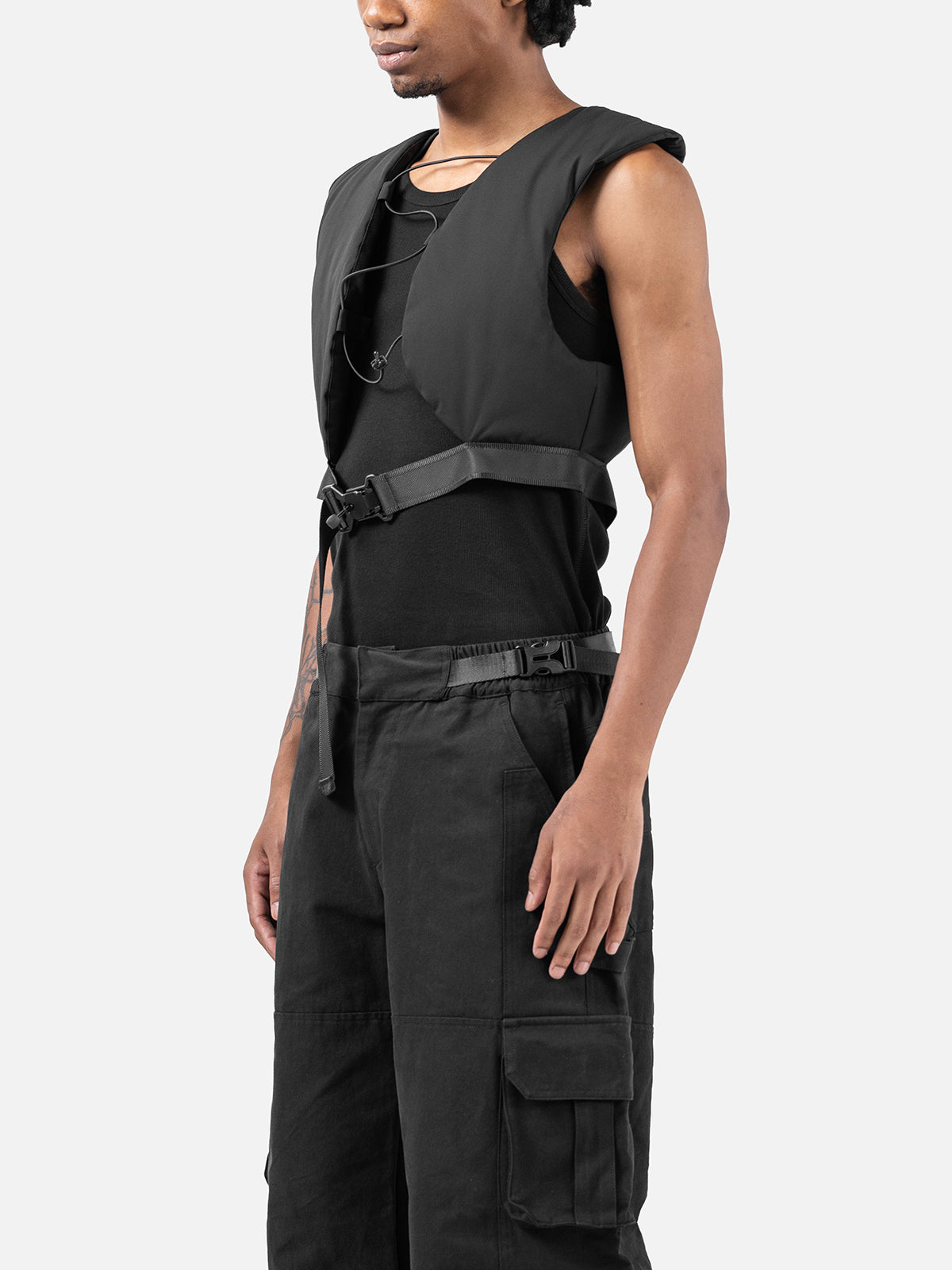 C4 VEST