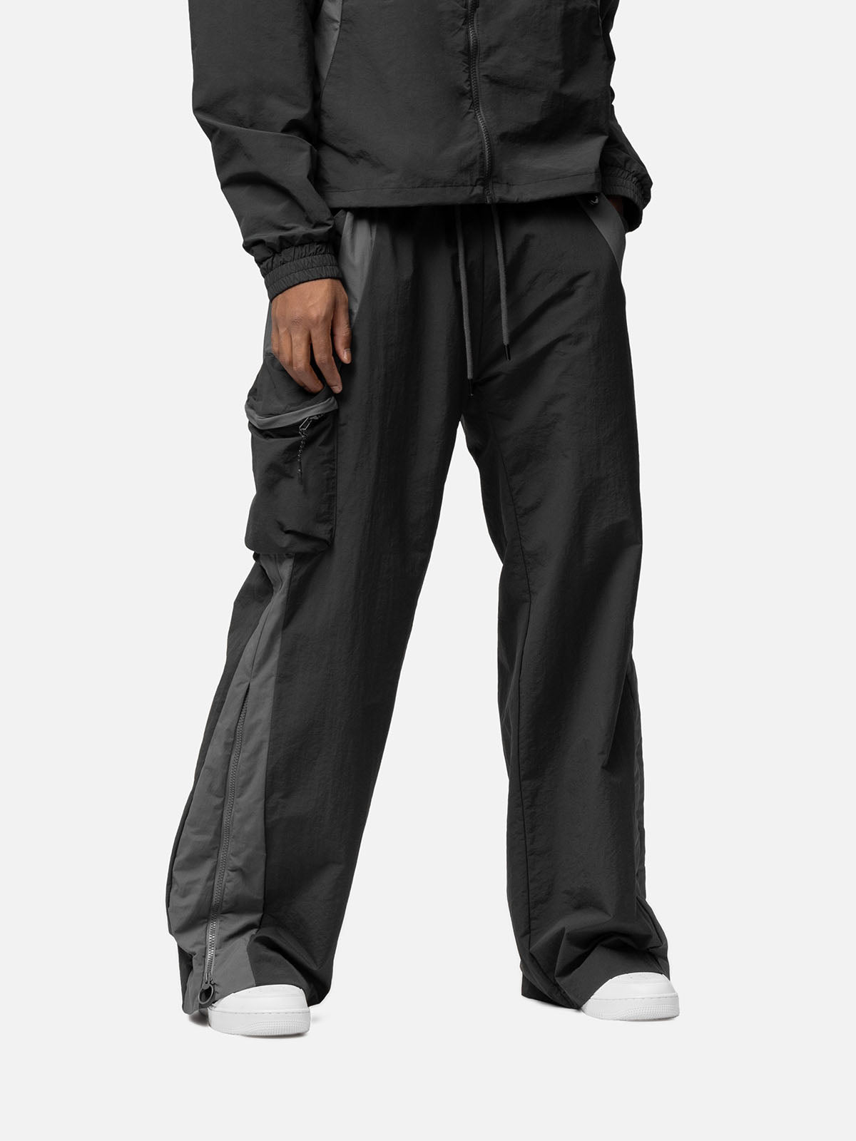 W2 TRACKPANTS