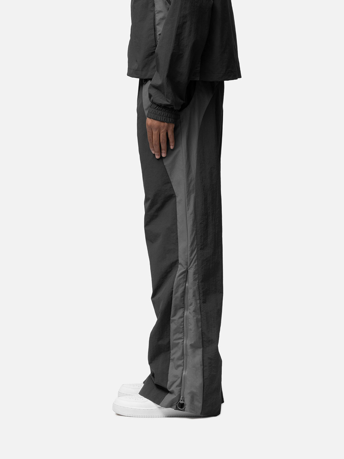 W2 TRACKPANTS