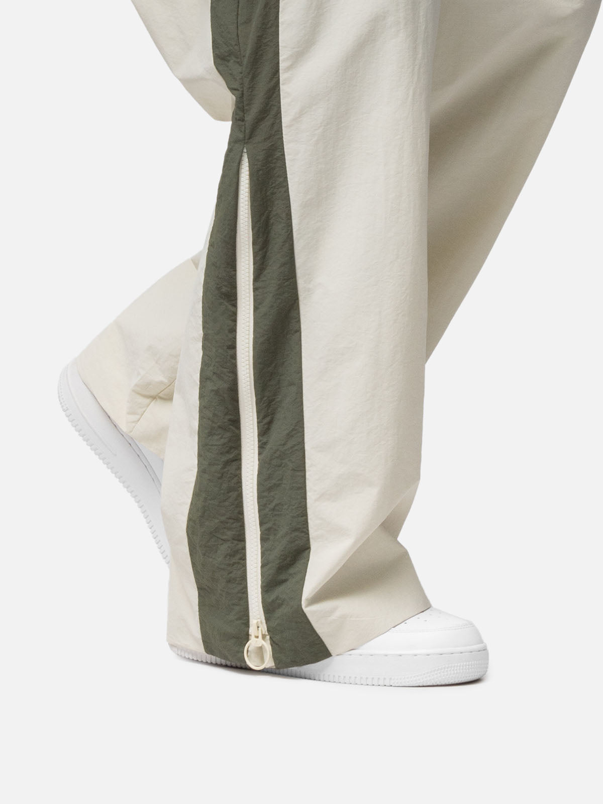 W2 TRACKPANTS