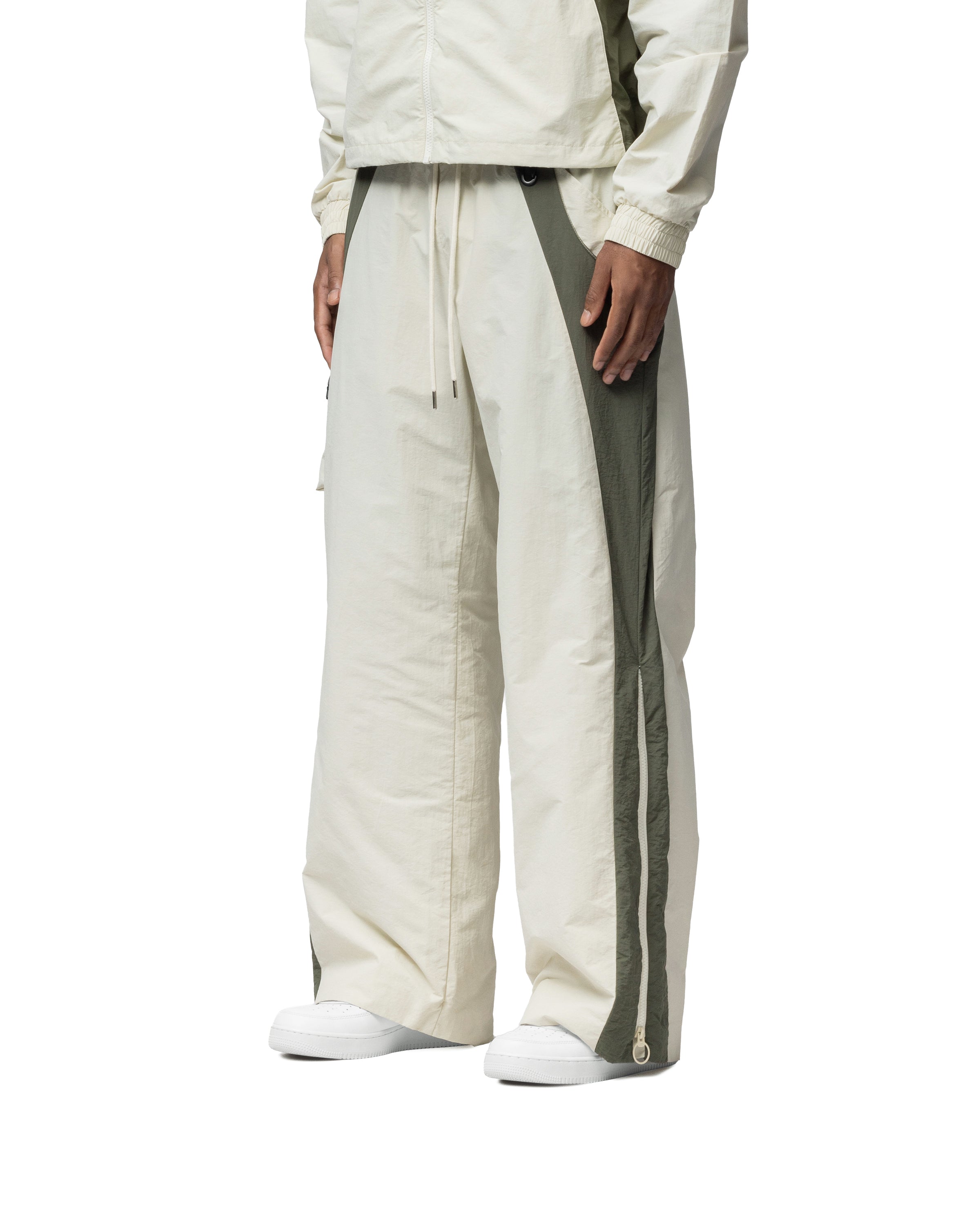 W2 TRACKPANTS