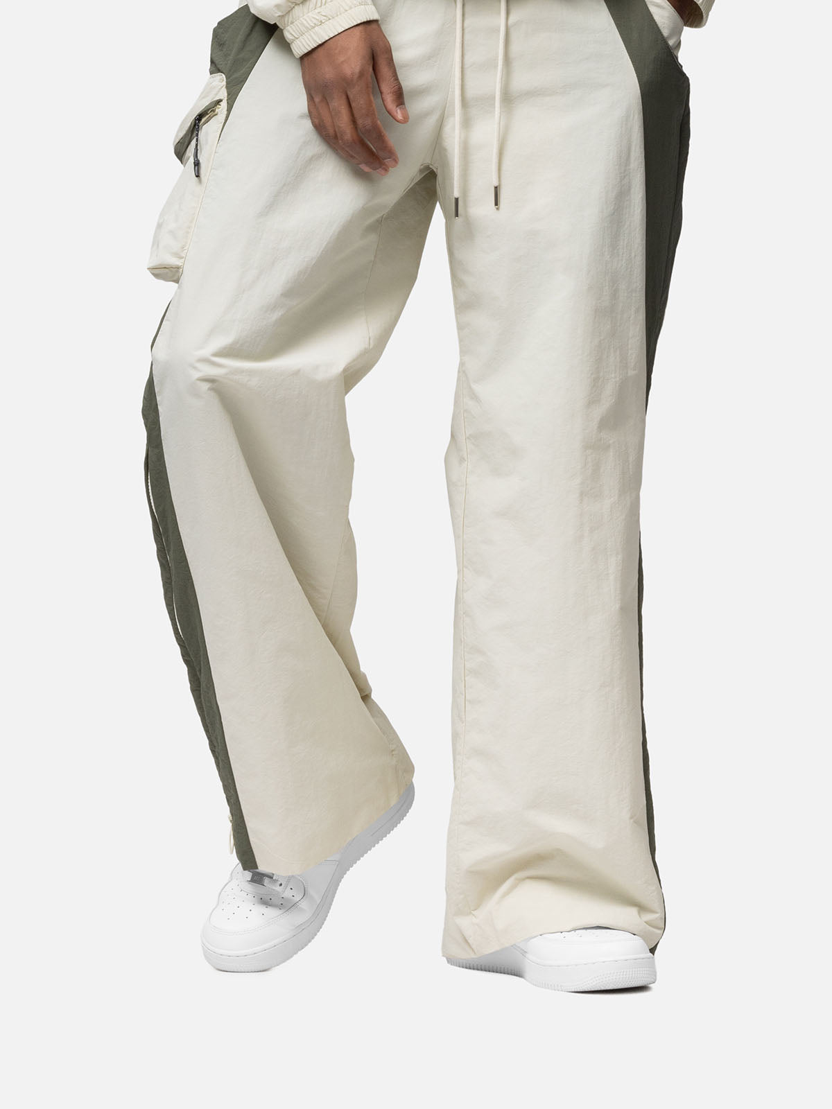 W2 TRACKPANTS
