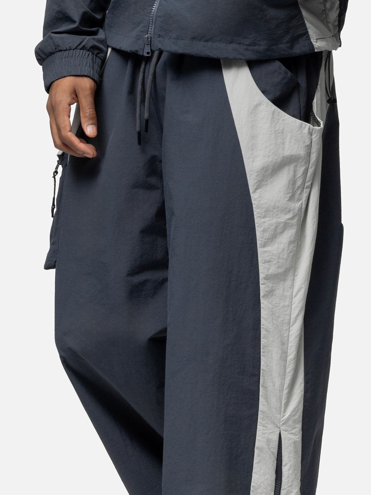 W2 TRACKPANTS