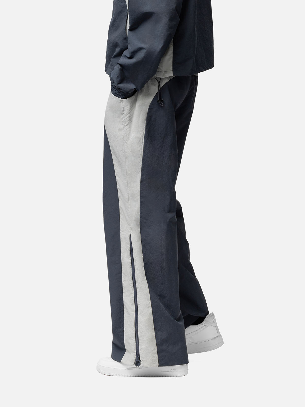W2 TRACKPANTS