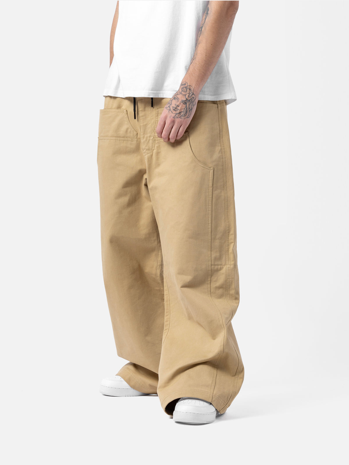 W4 CARGO