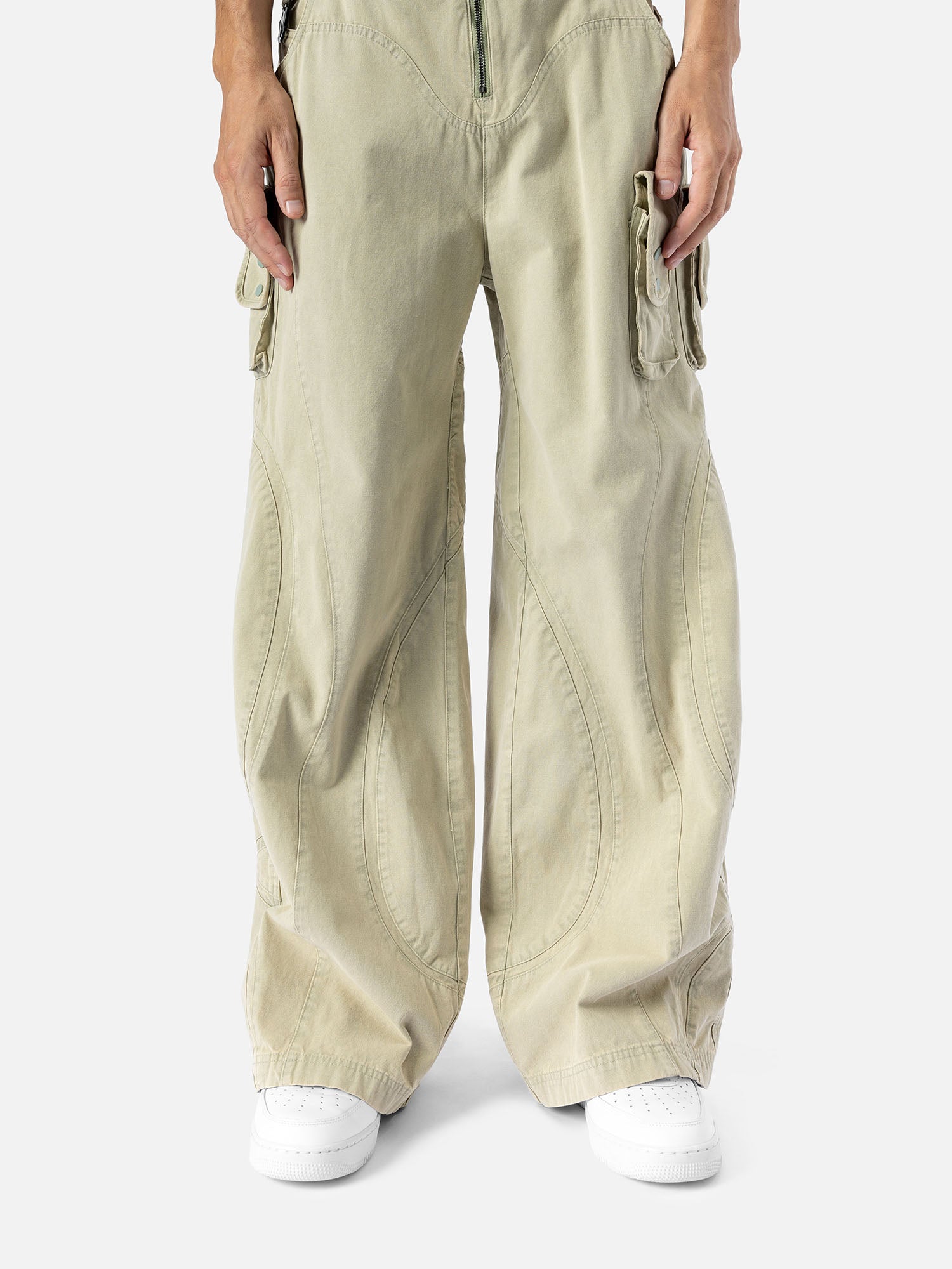 W6 CARGO
