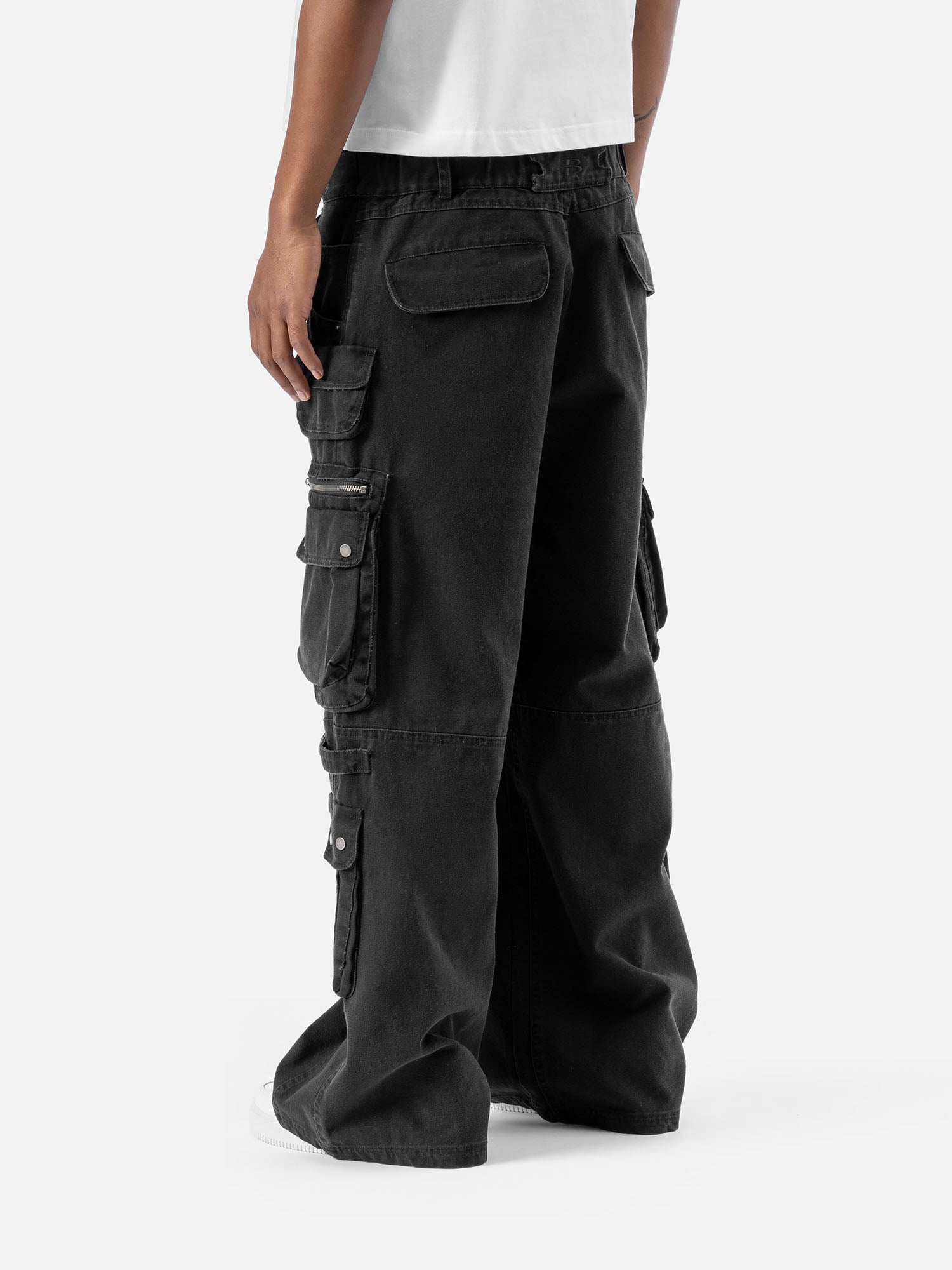 W9 CARGO