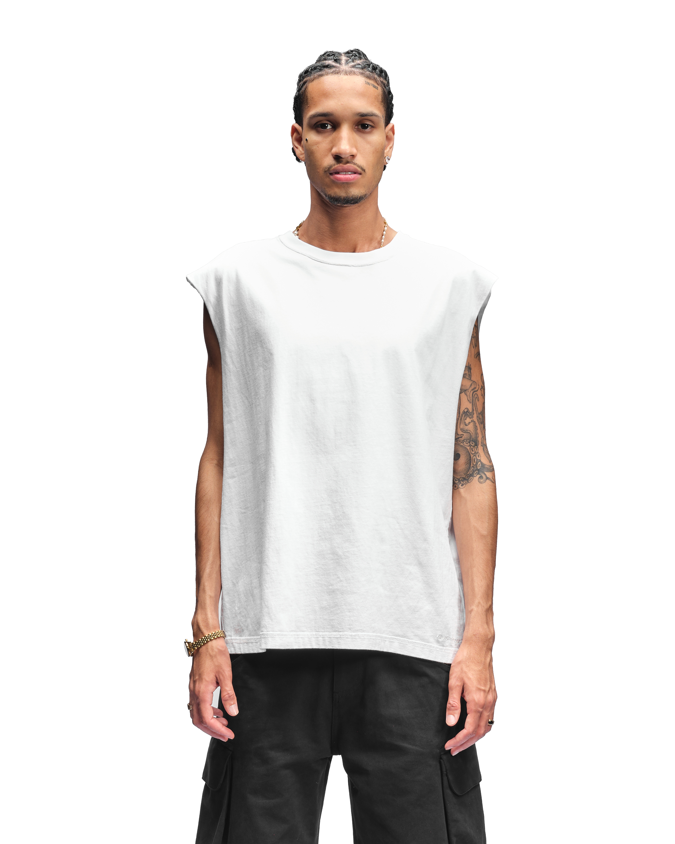SLEEVELESS T-SHIRT