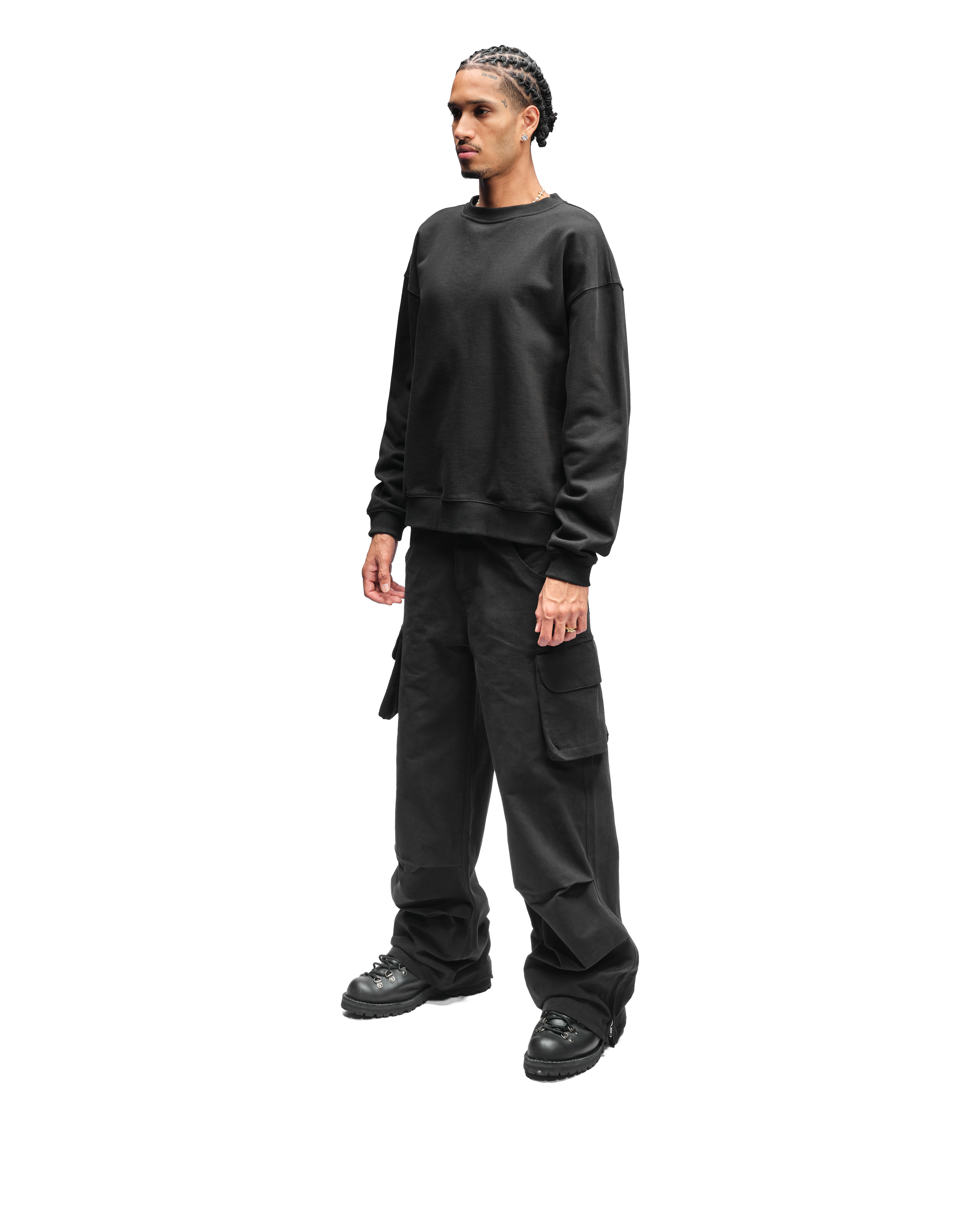 OVERSIZED SWEATSHIRT