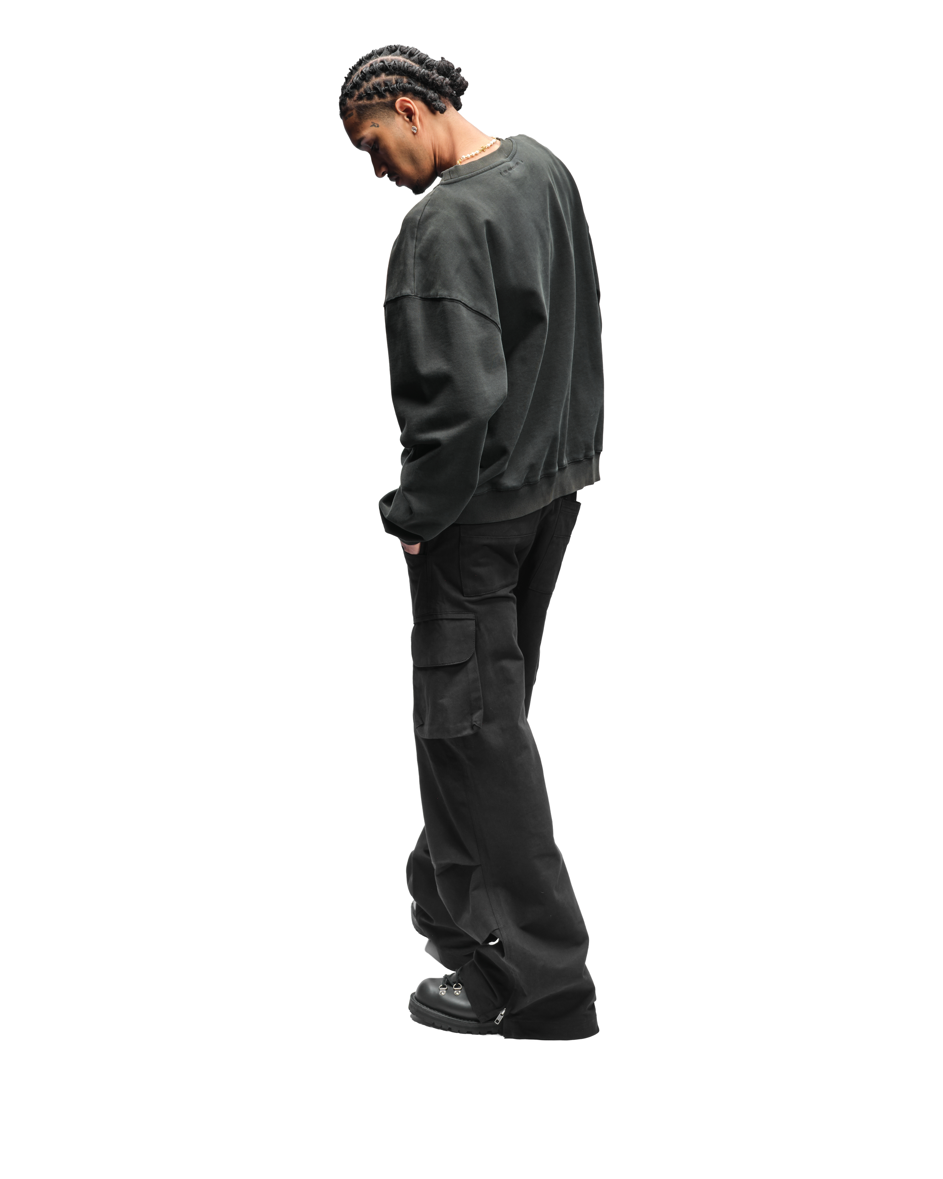 OVERSIZED SWEATSHIRT