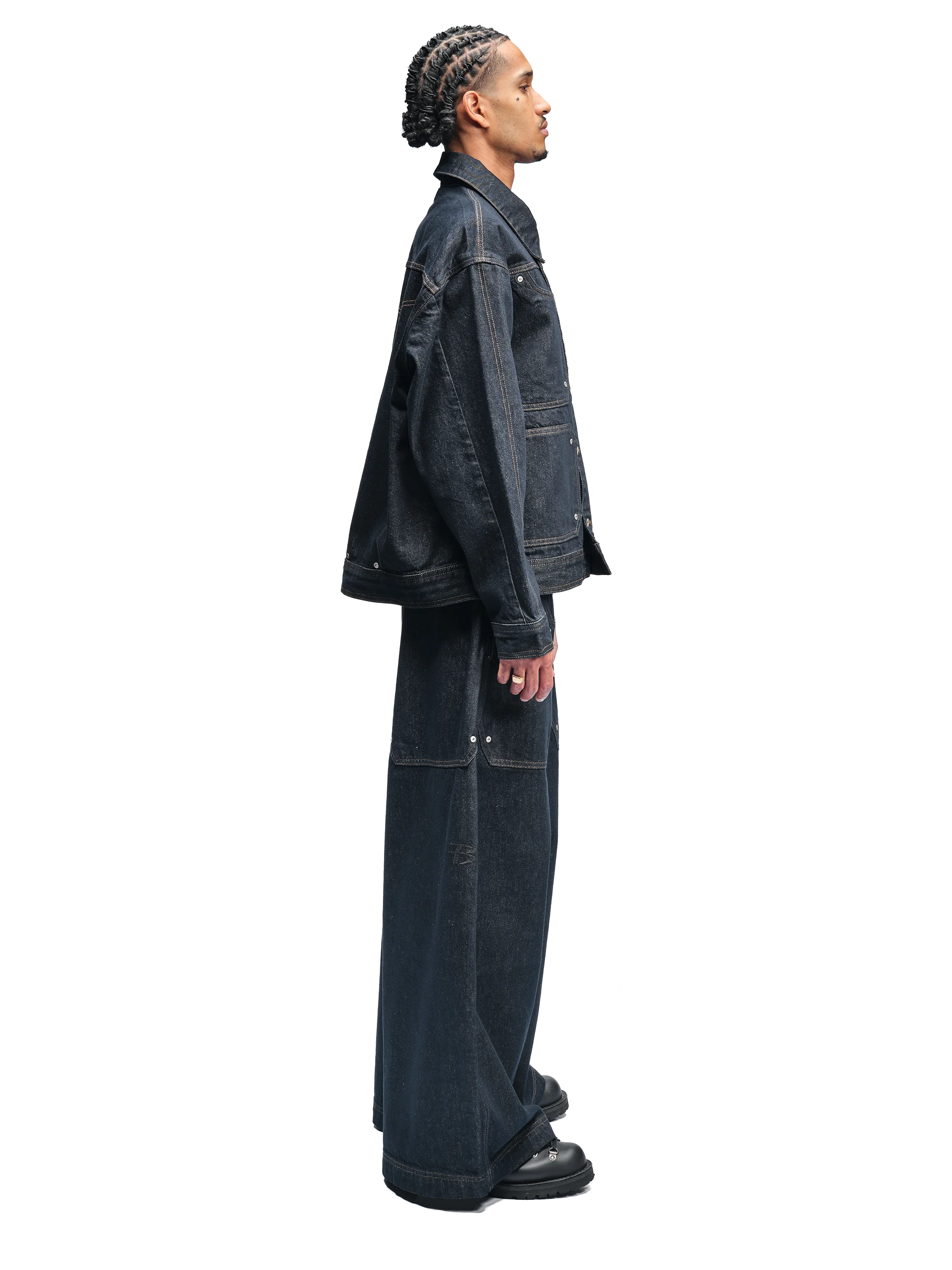 RIVET DENIM JACKET