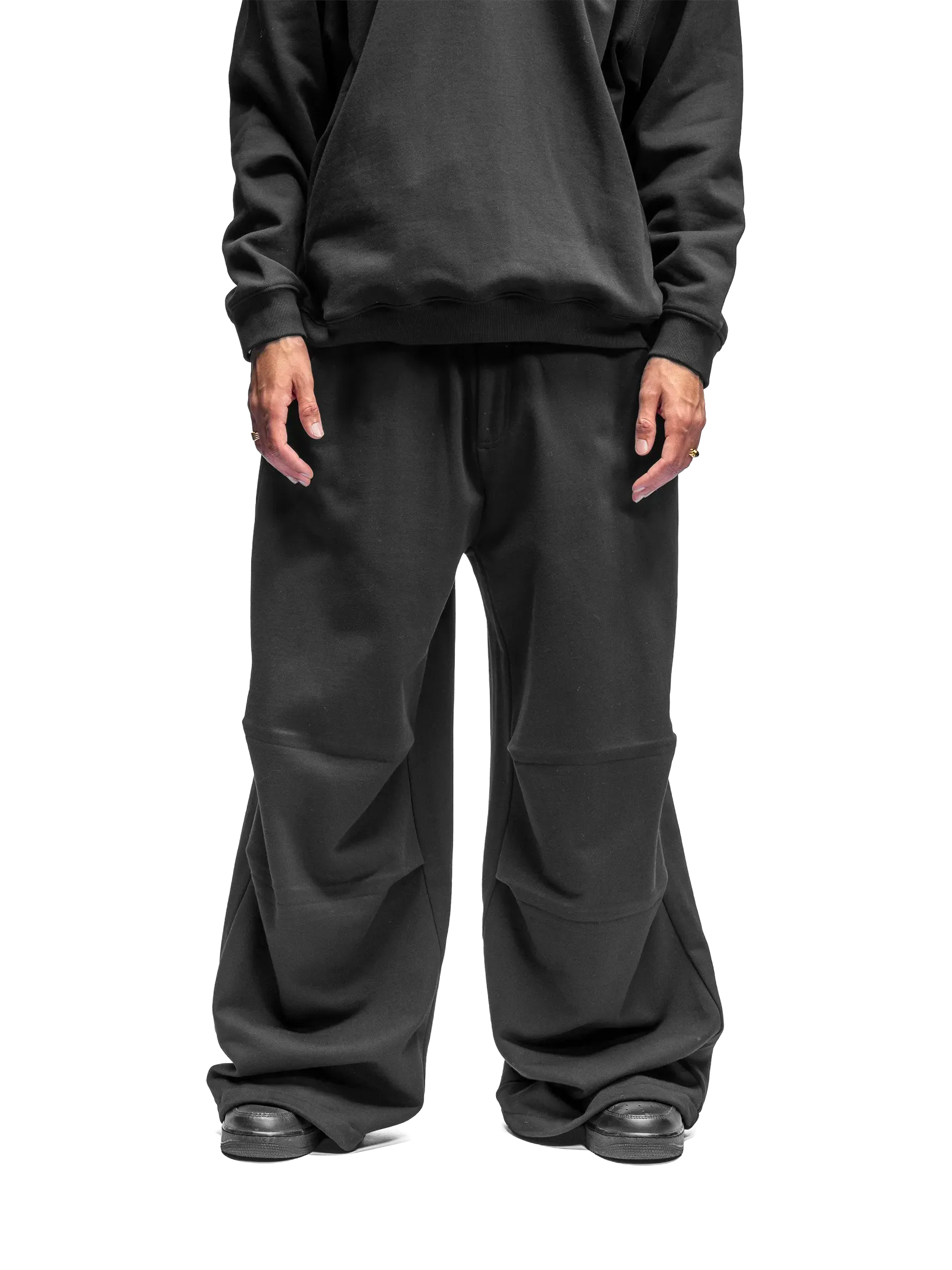 BAGGY SWEATPANTS