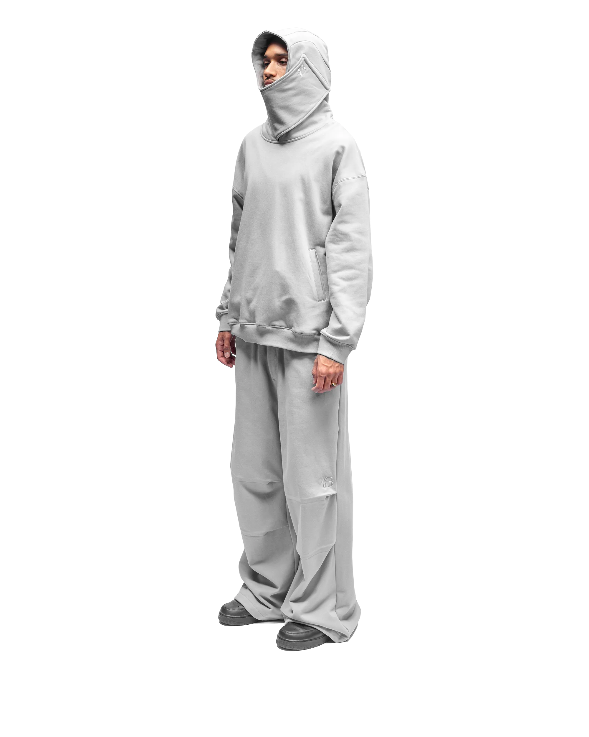 BAGGY SWEATPANTS