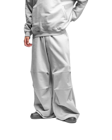 BAGGY SWEATPANTS