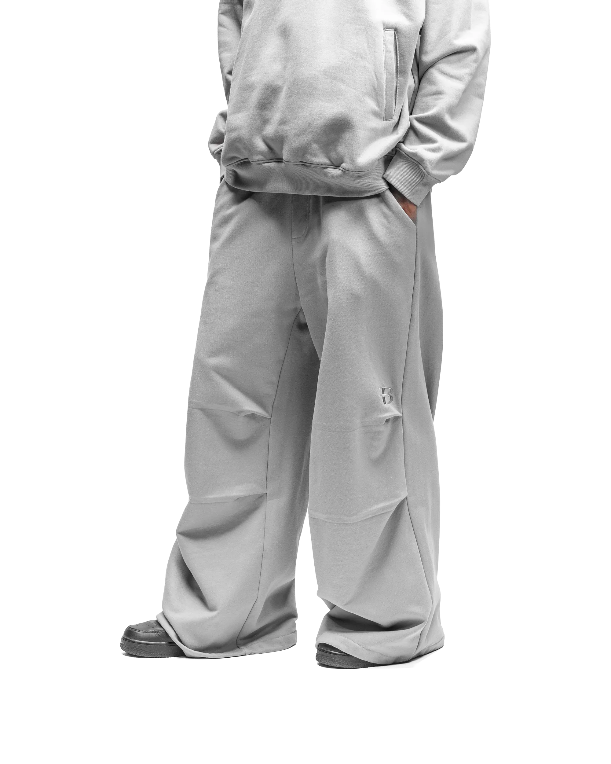 BAGGY SWEATPANTS