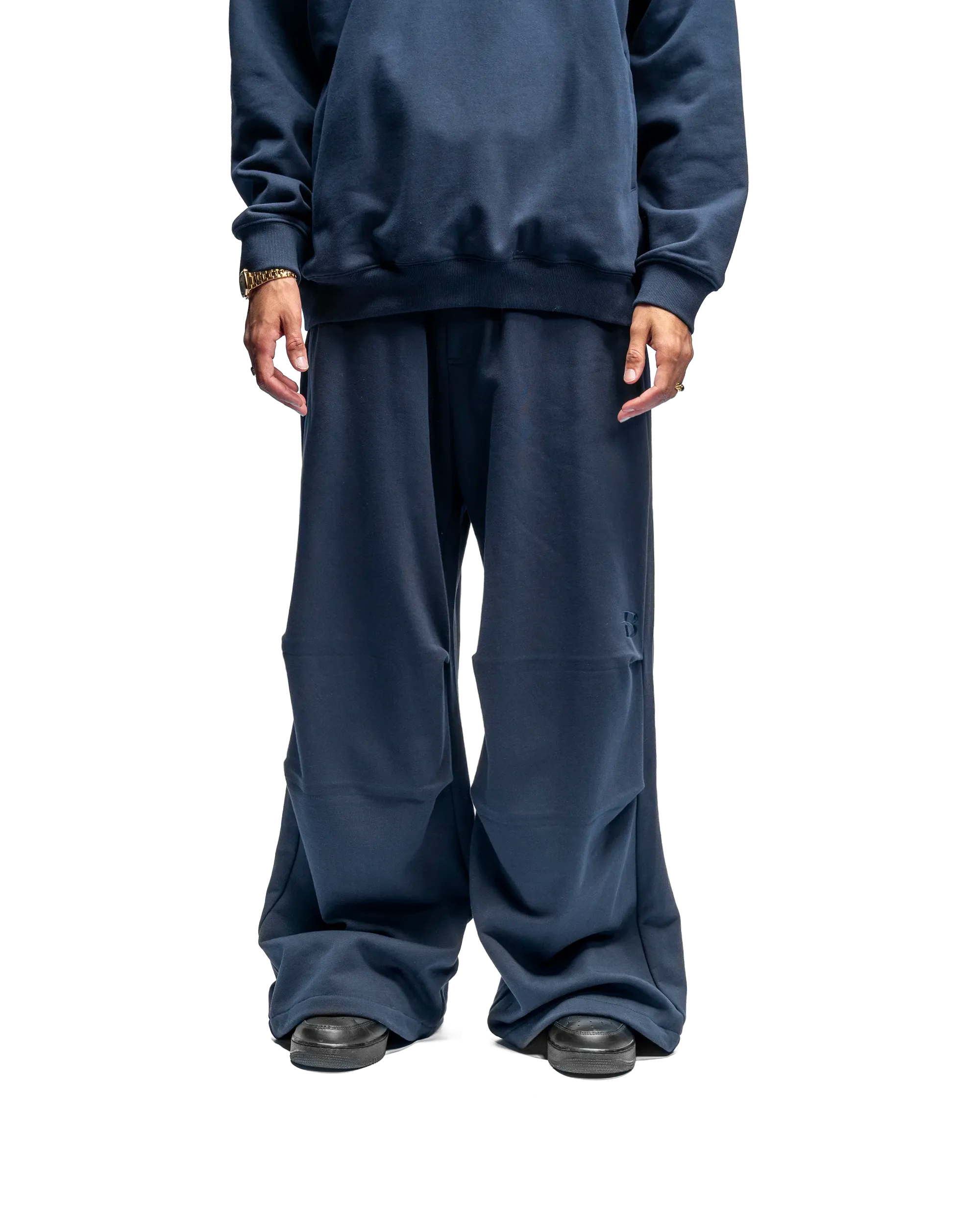 BAGGY SWEATPANTS