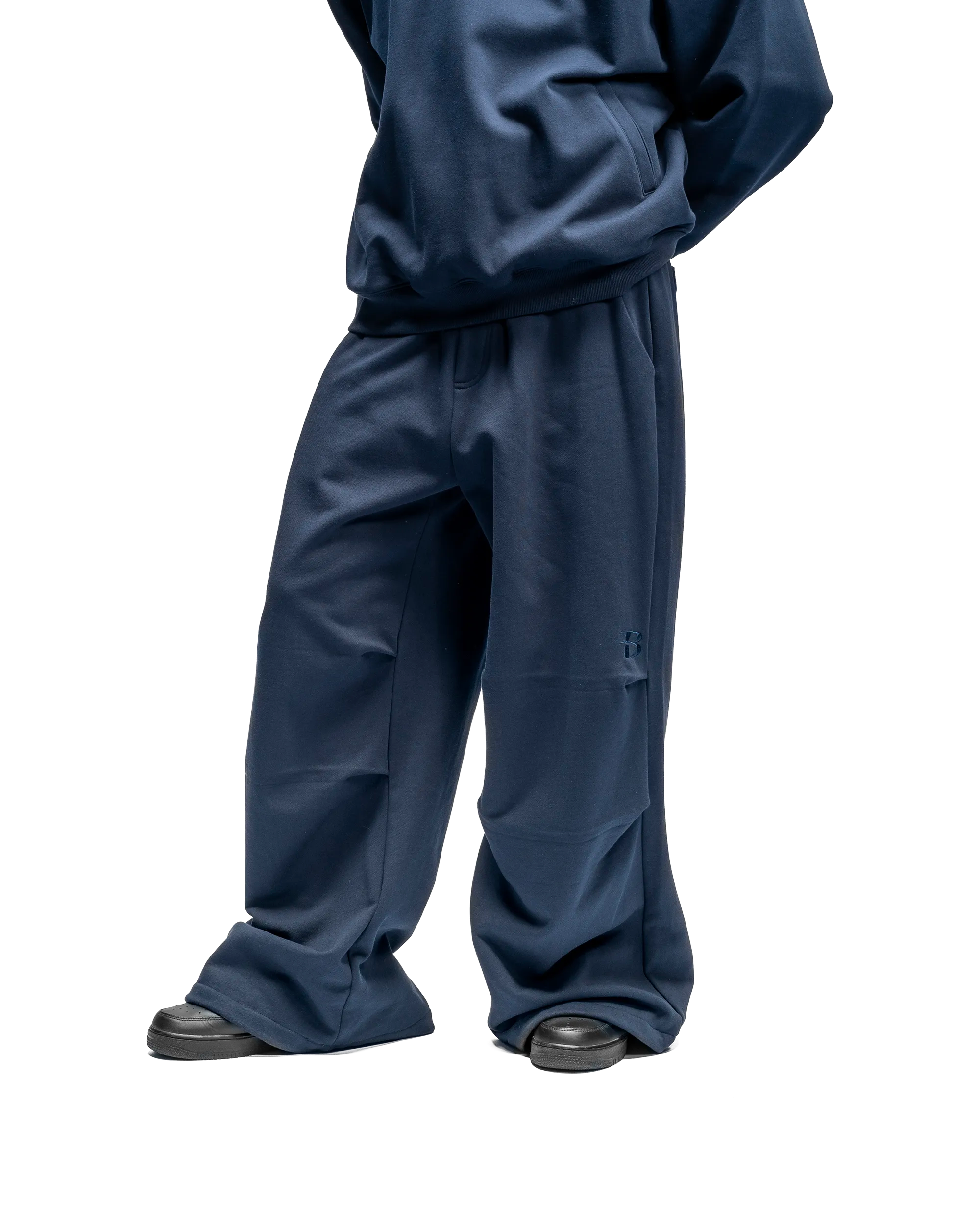 BAGGY SWEATPANTS