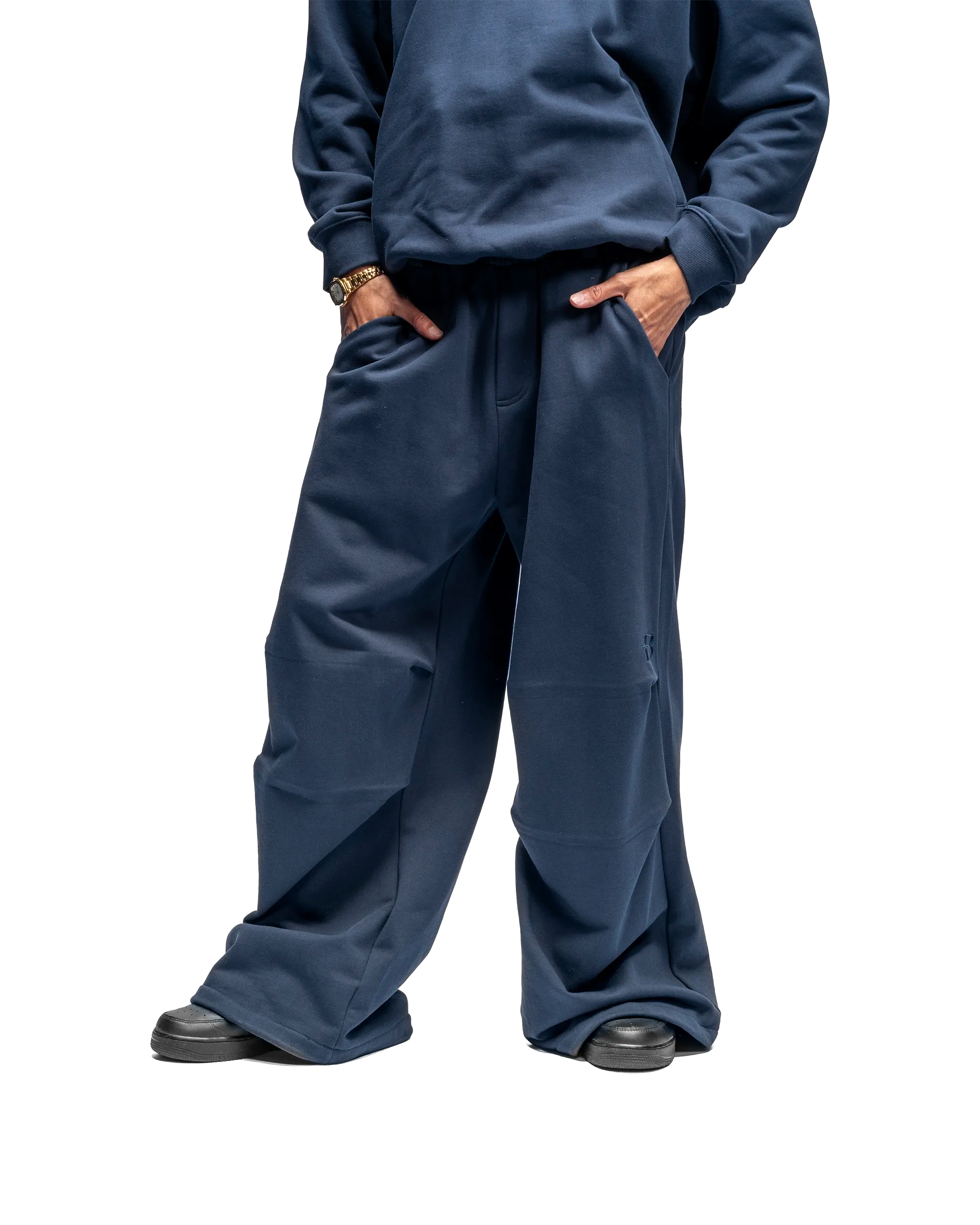 BAGGY SWEATPANTS