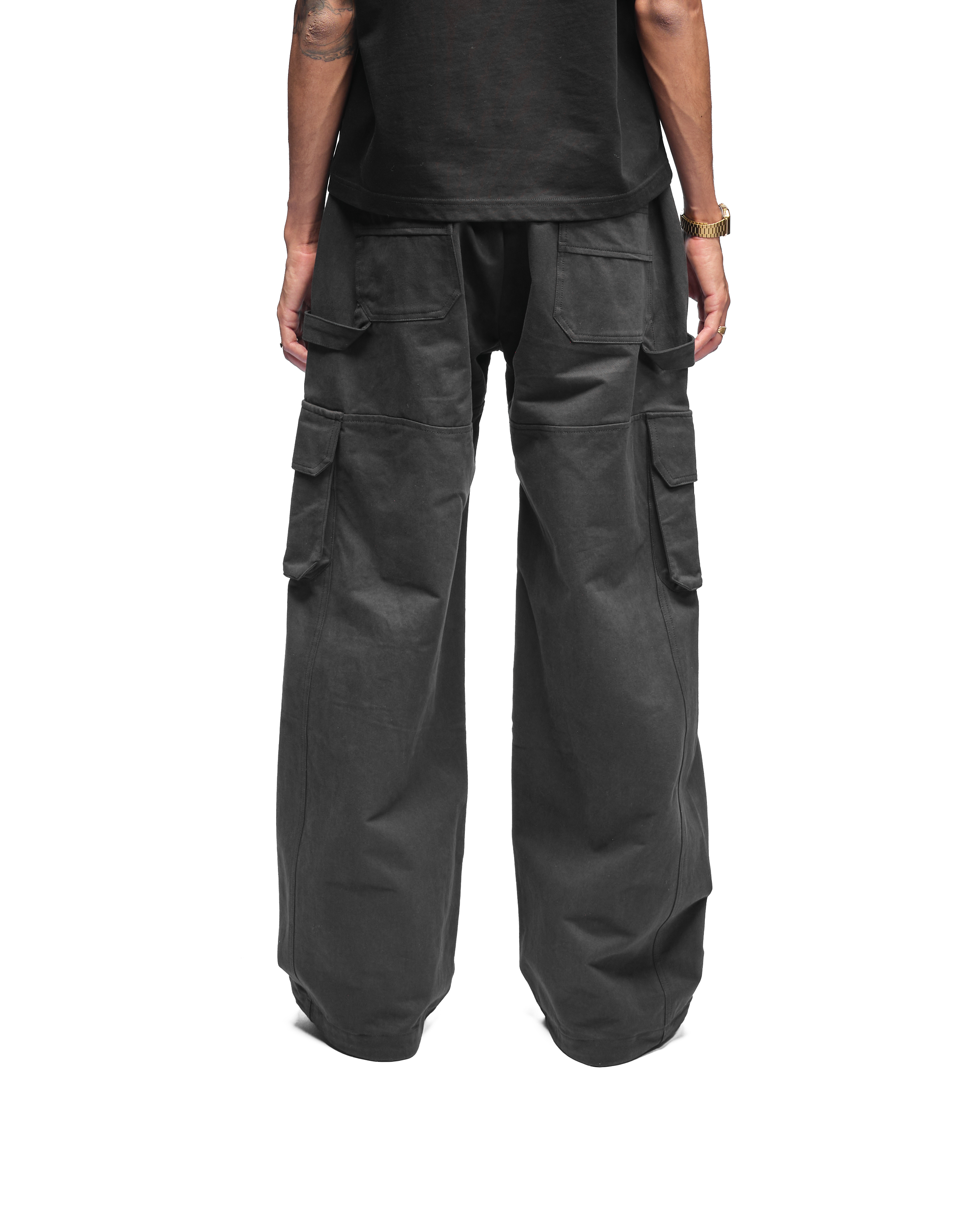 W1 CARGO