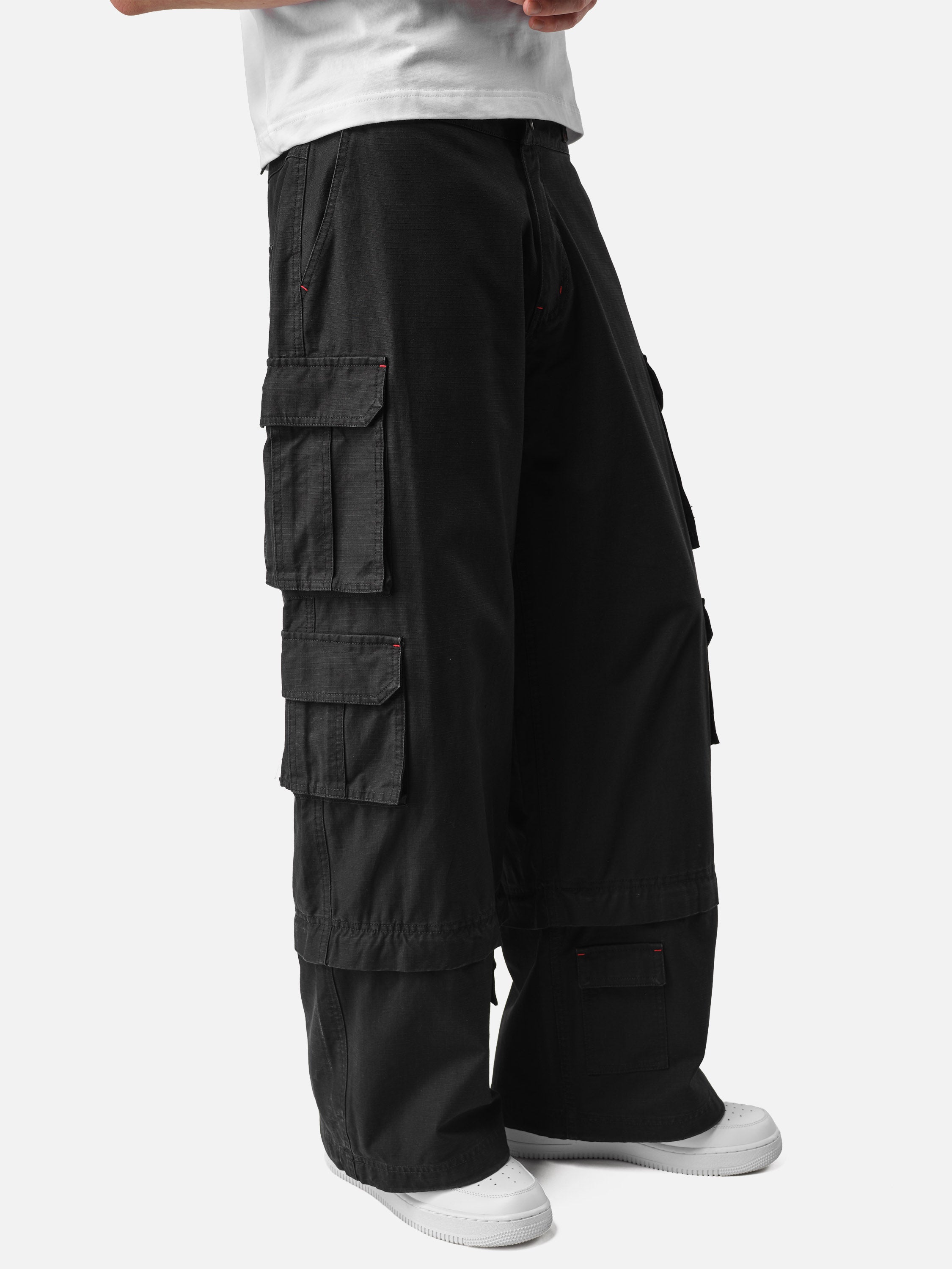 W12 Cargo Black – BLACKTAILOR