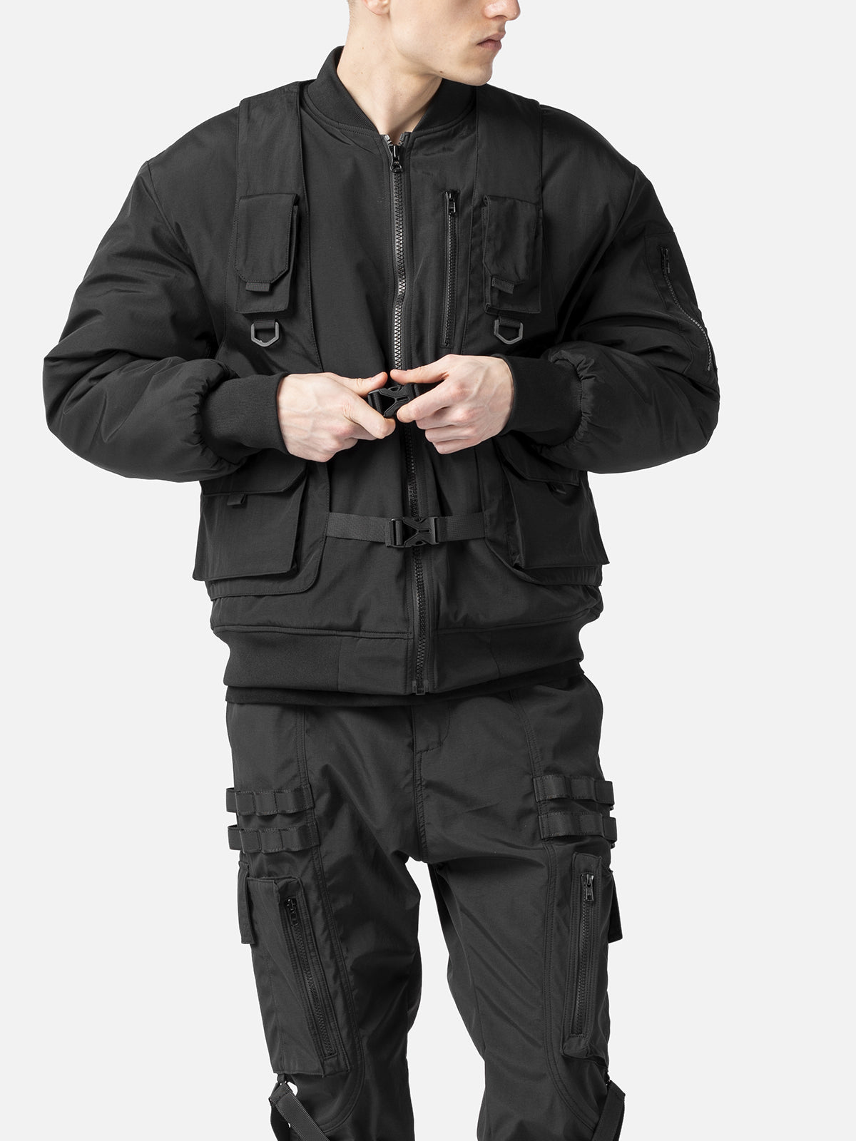 TACTICAL VEST