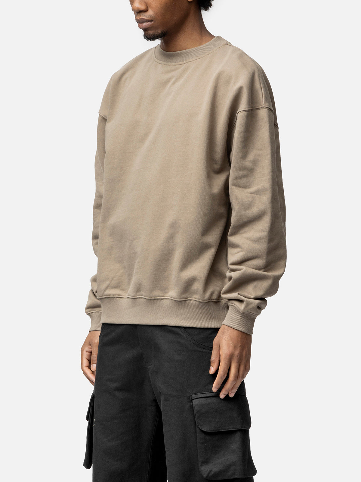 OVERSIZED SWEATSHIRT
