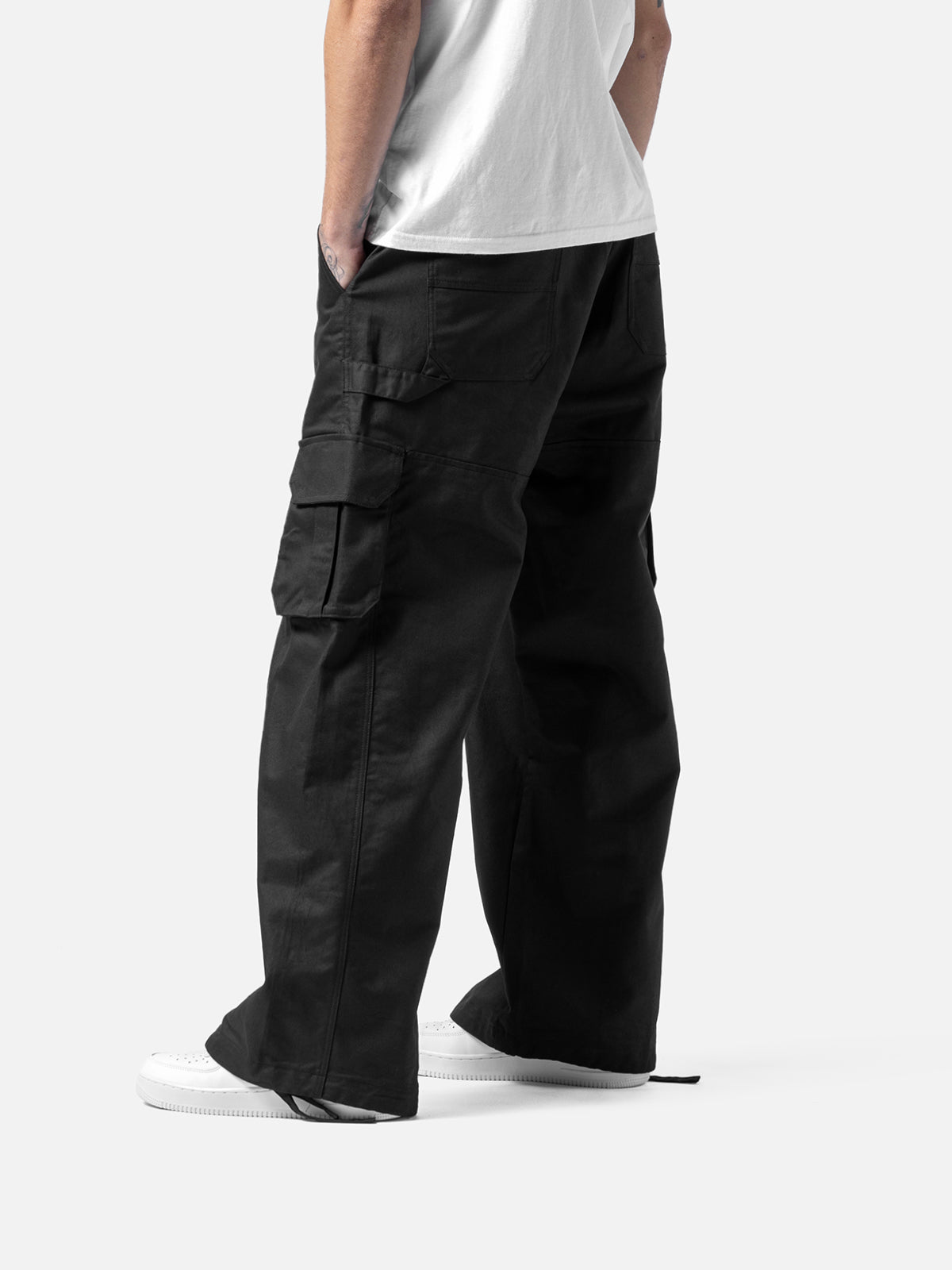 W1 CARGO