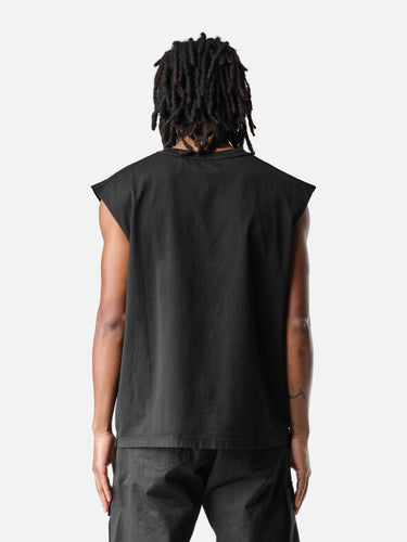 SLEEVELESS T-SHIRT